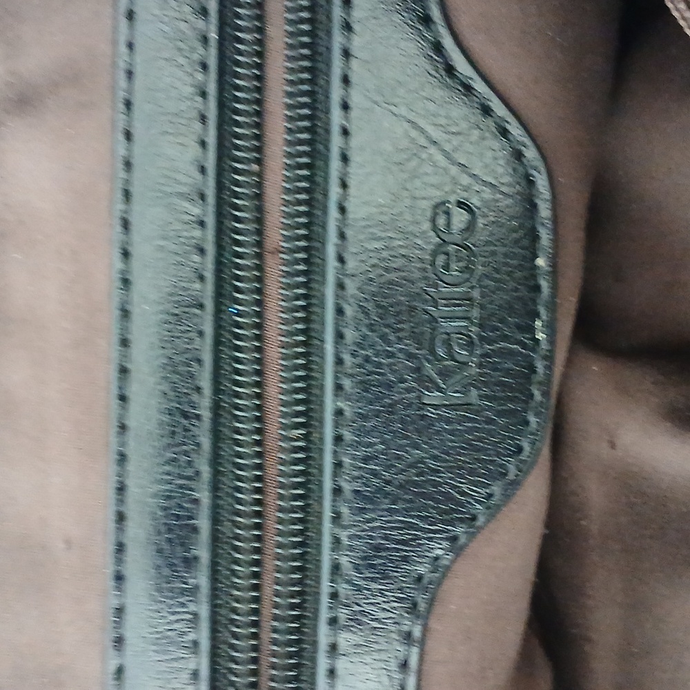 Kattee Leather Tote - Picture 12 of 16